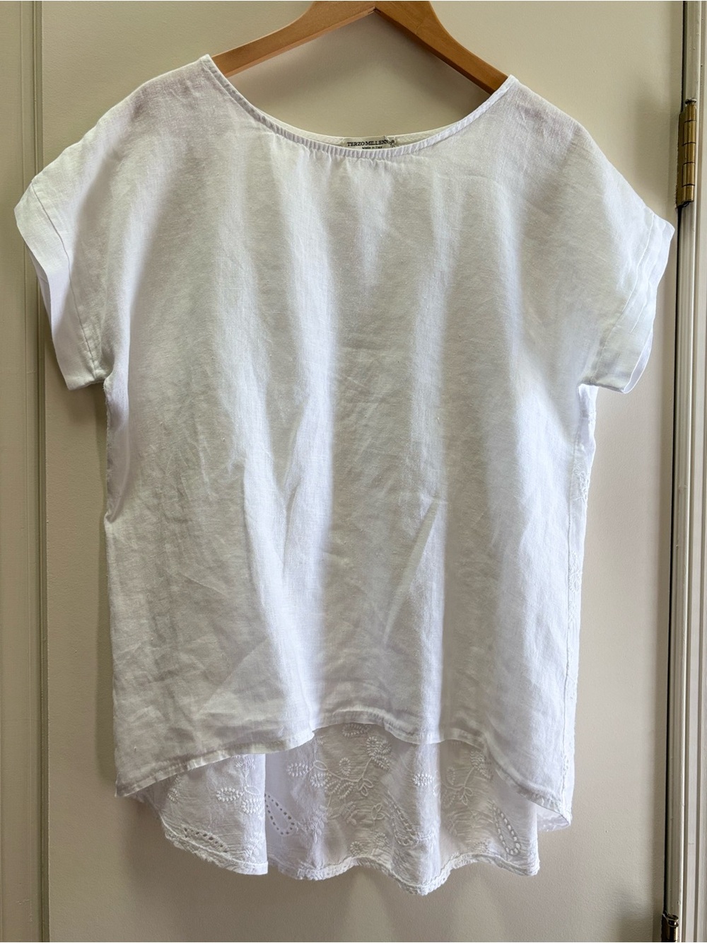 Terzo Millennio White Linen short Sleeve  Hi Low Top